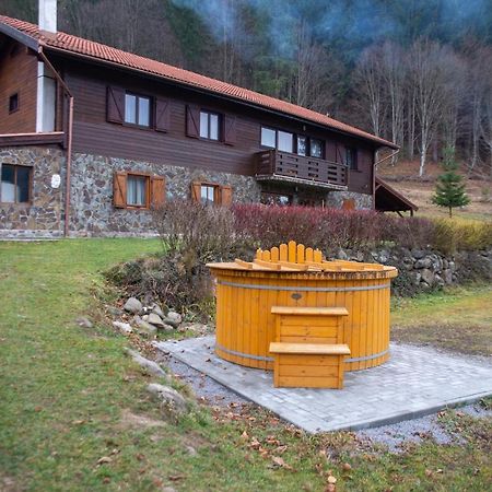 3A Guest House Sicasău Exteriör bild