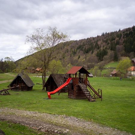 3A Guest House Sicasău Exteriör bild