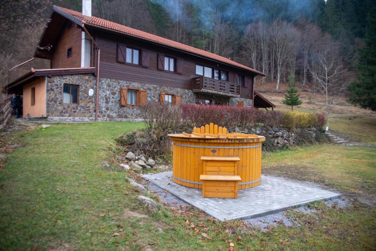 3A Guest House Sicasău Exteriör bild