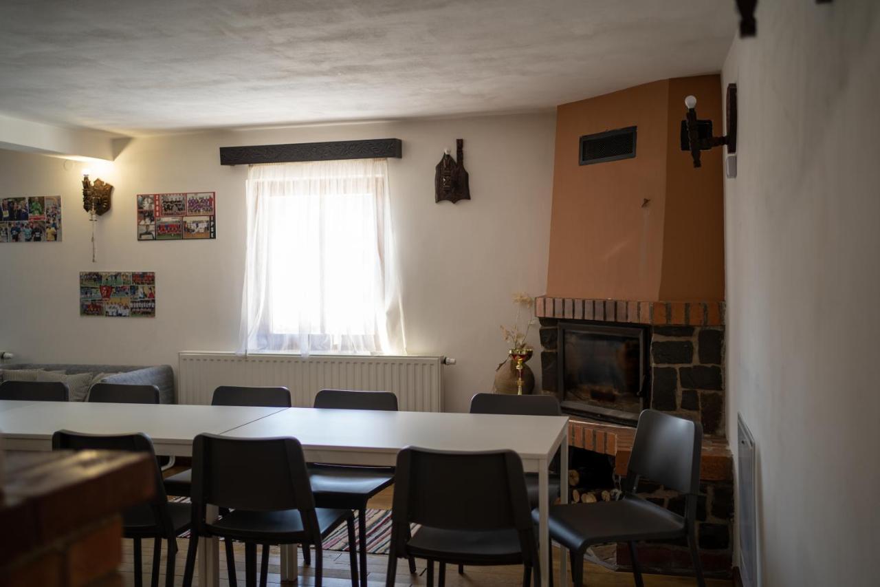 3A Guest House Sicasău Exteriör bild