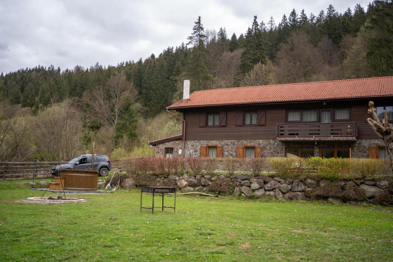 3A Guest House Sicasău Exteriör bild